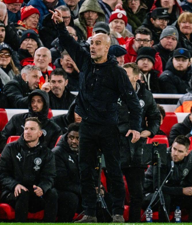 开云官网-瓜帅跌倒塔帅吃饱！哈兰德梦游0射正，曼城2-2森林冠军渐行渐远