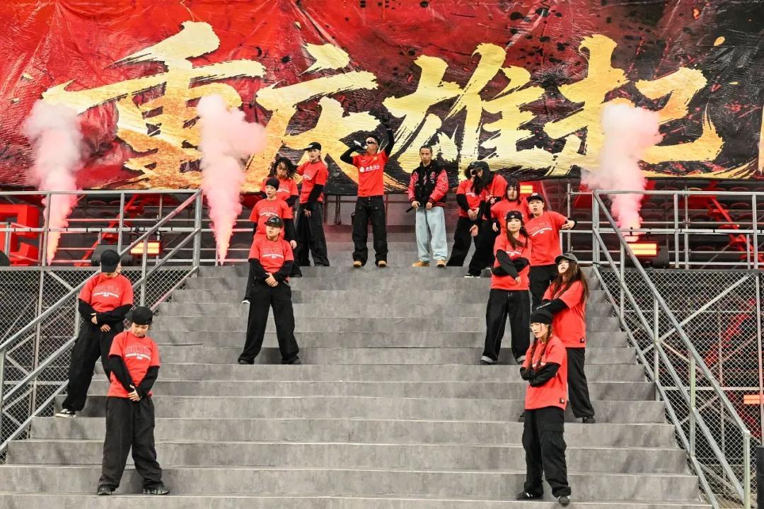 开云体育官网-球迷两极对峙！重庆铜梁龙“票价之争”：中超俱乐部运营新思考