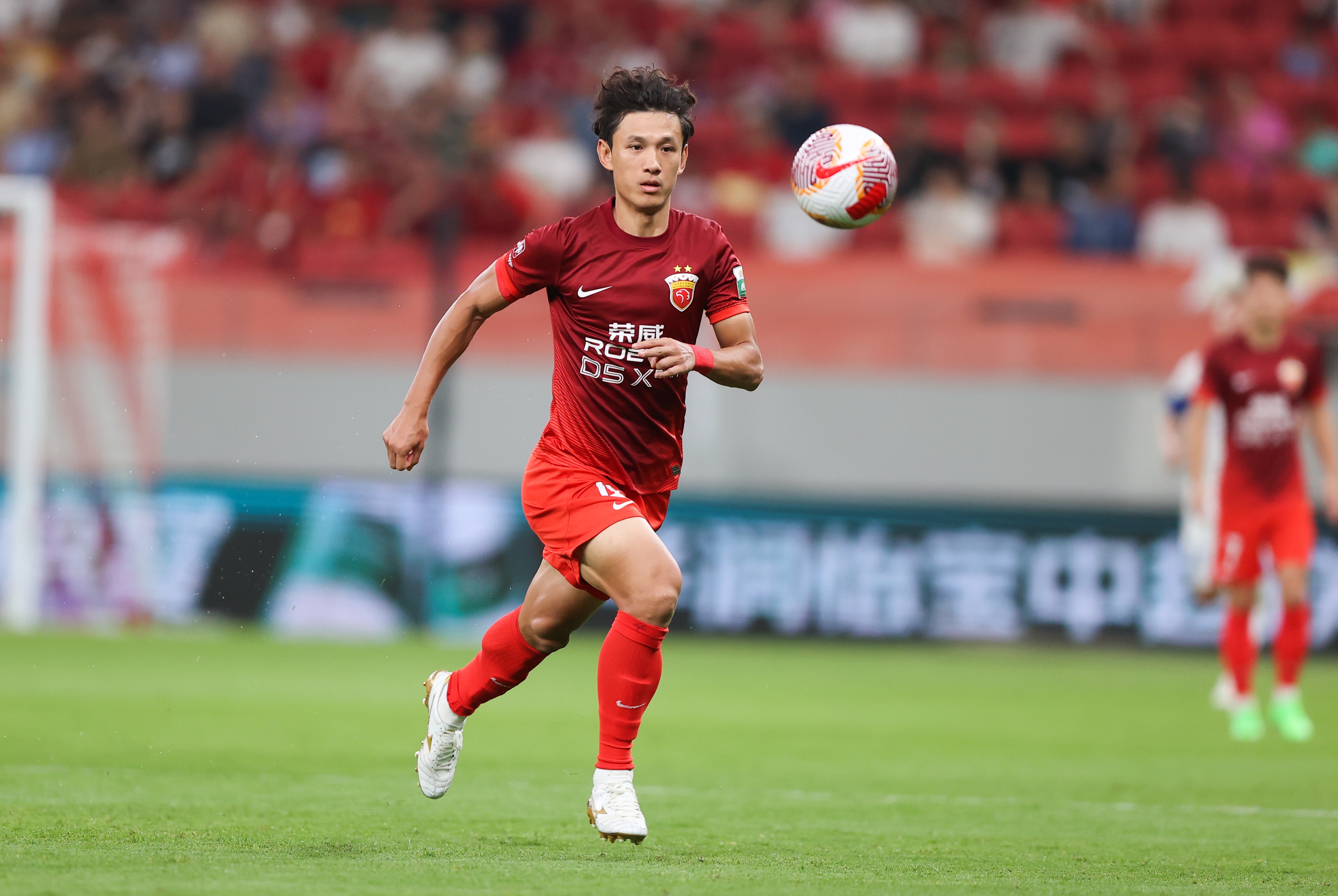 kaiyun-足球报：绝杀玉昆为海港注入信心，下轮德比是重回正轨的最佳契机